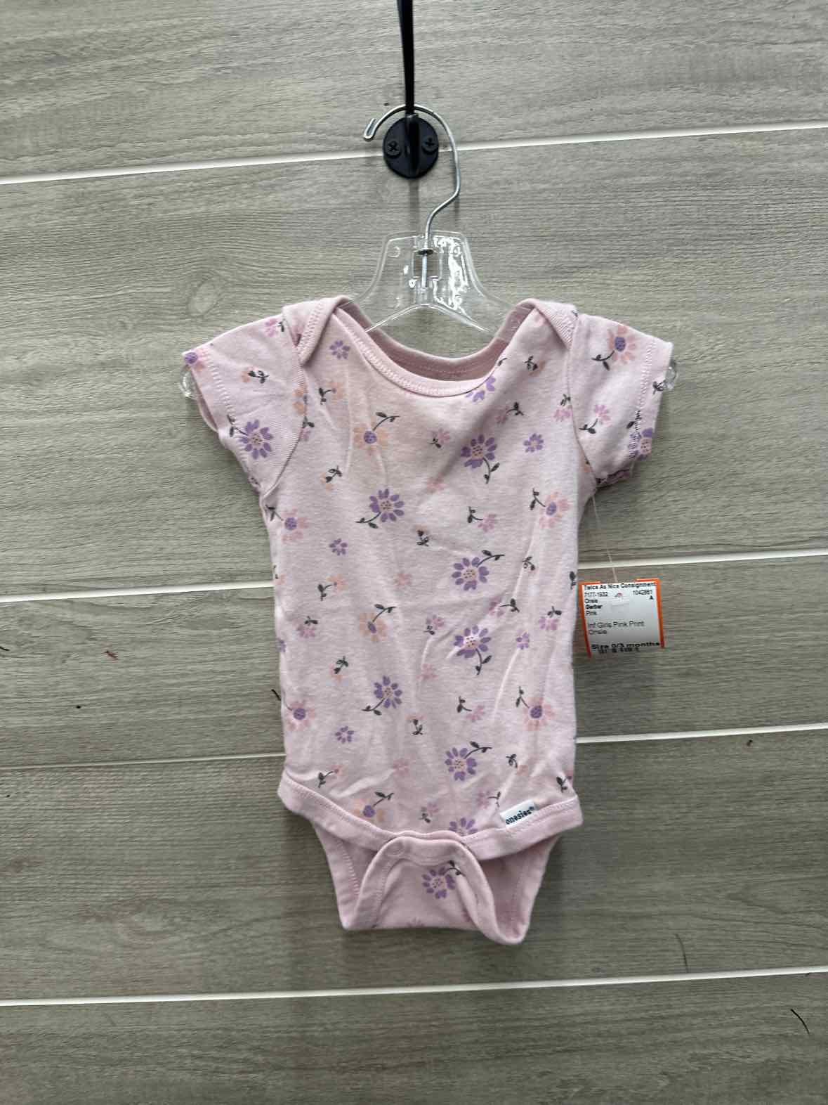 Gerber Infant 0/3 months Onsie