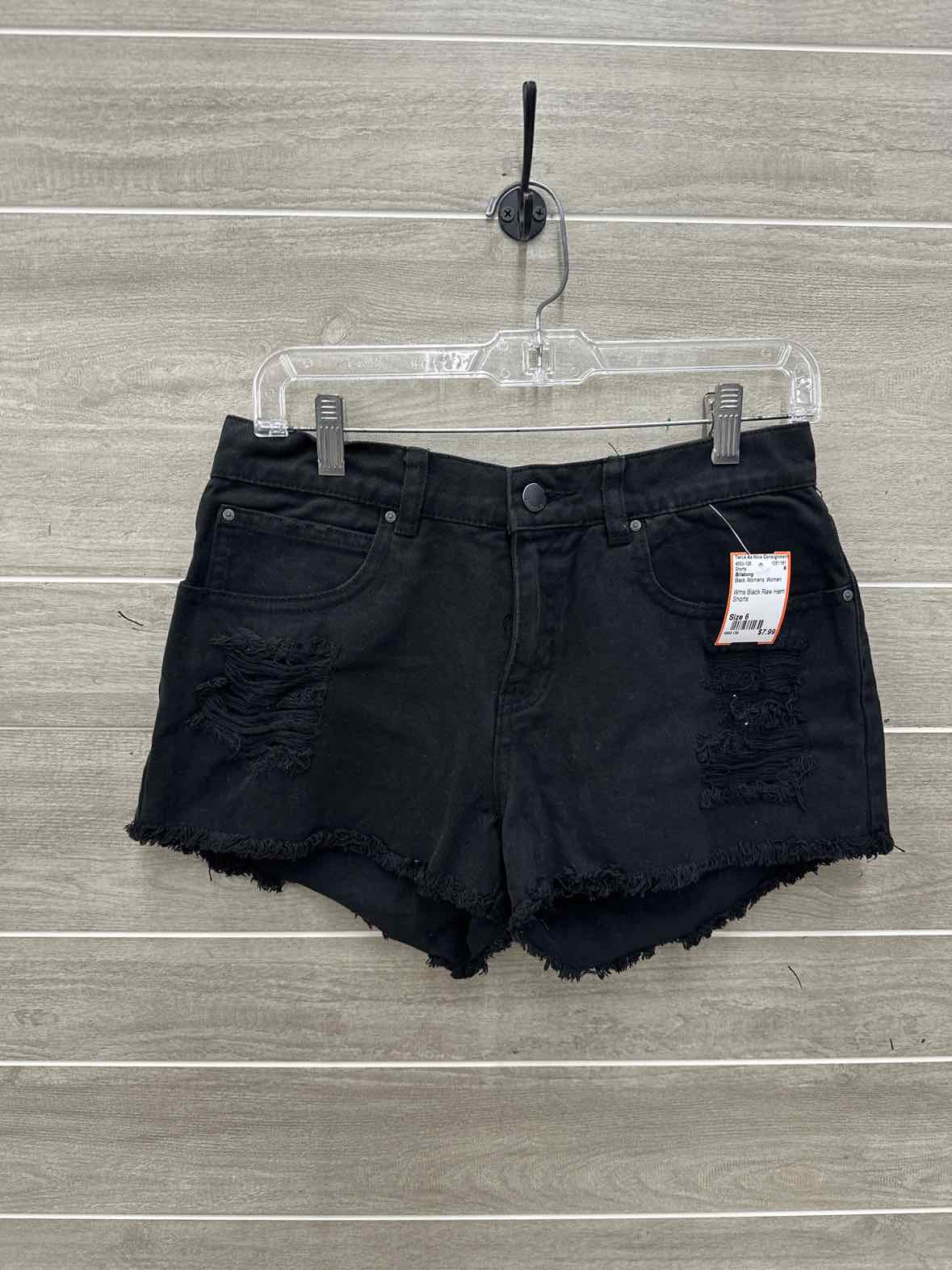 Billabong Size 6 Black Womens Shorts