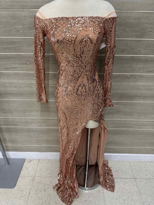 Windsor Gold Womens Size 4 Gown/Evening Wear