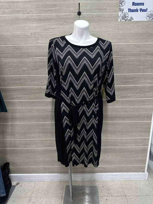 Emma & Michele Size 2X Black Plus Dress