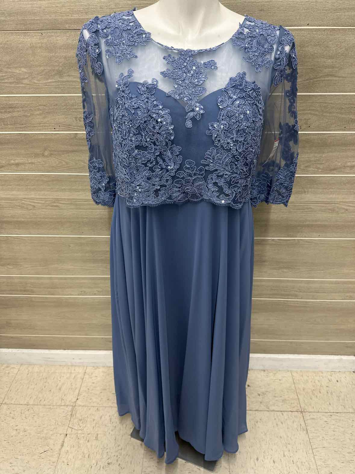 Size 14/16 Blue Womens Gown/Evening Wear