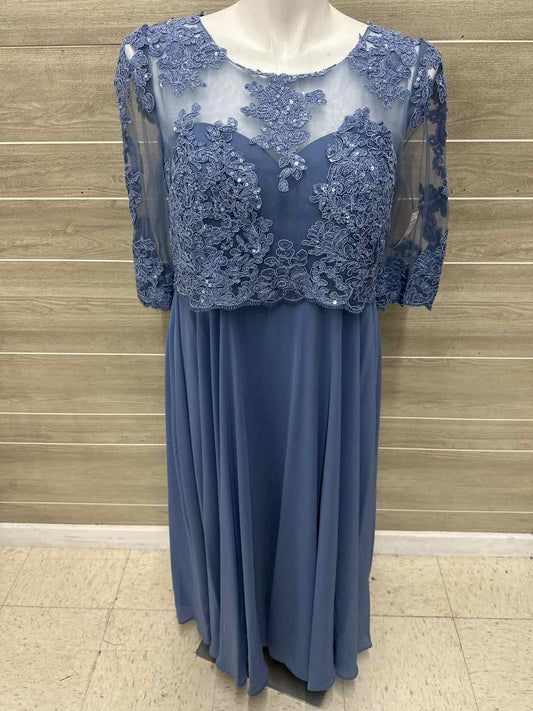 Size 14/16 Blue Womens Gown/Evening Wear