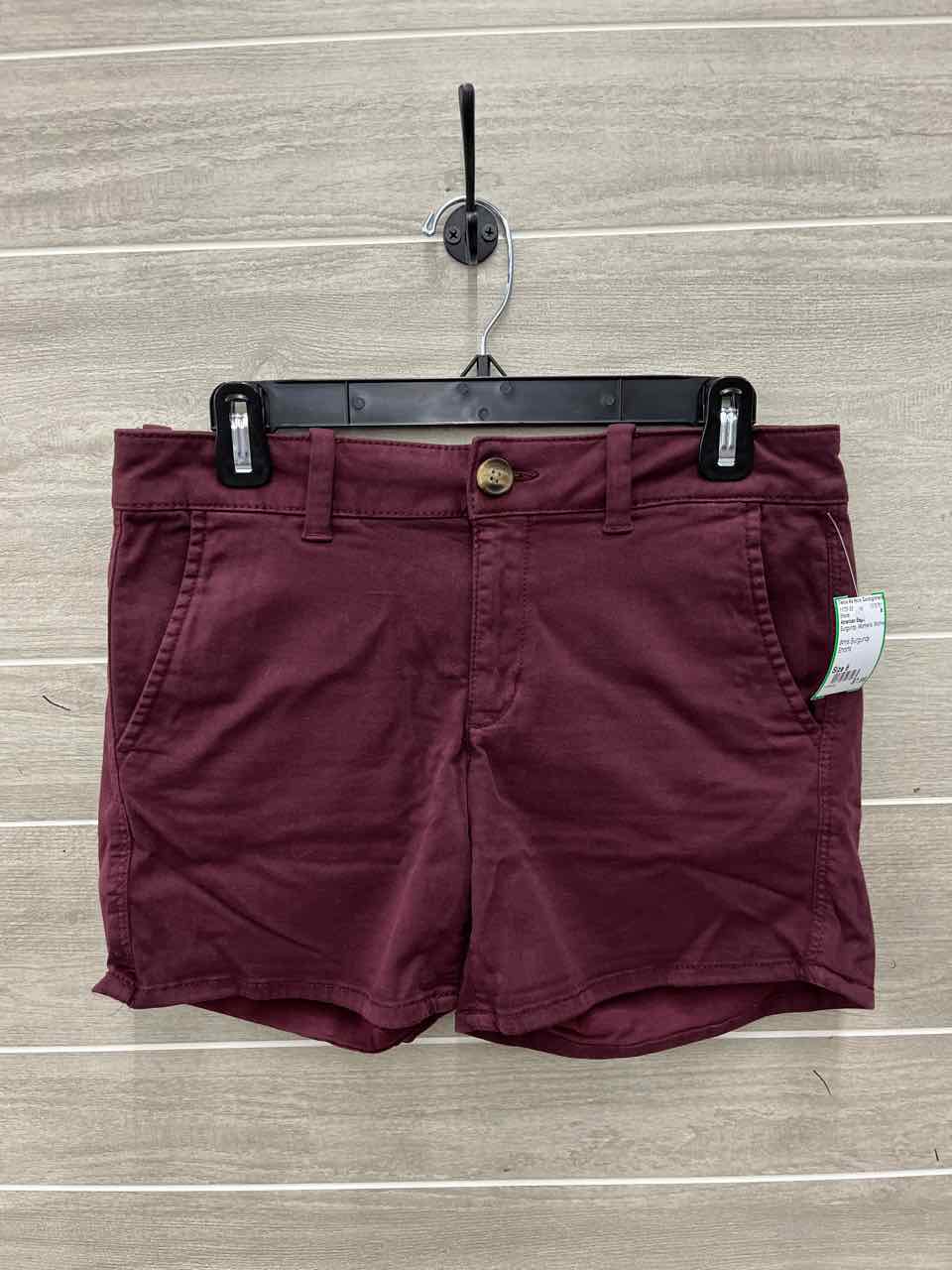 American Eagle Size 6 Burgundy Womens Shorts