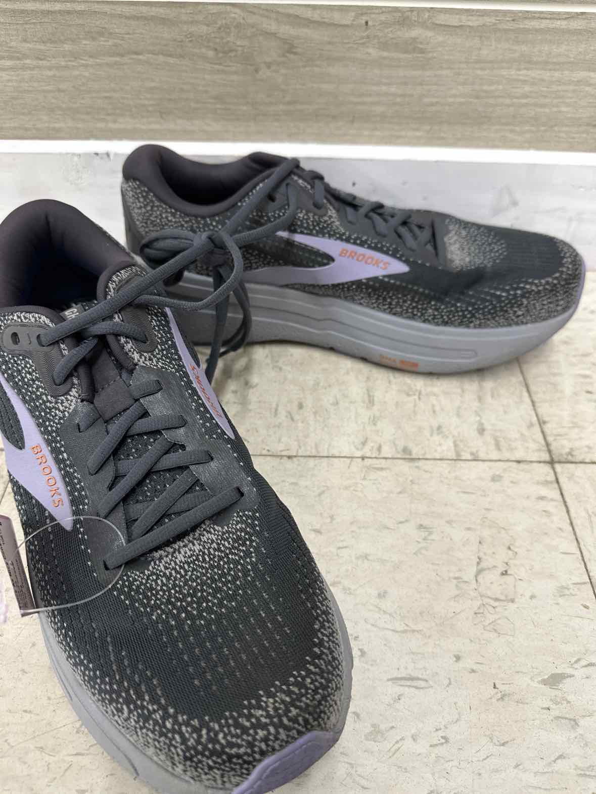 Brooks Gray Womens Size 11.5 Shoes/Footwear