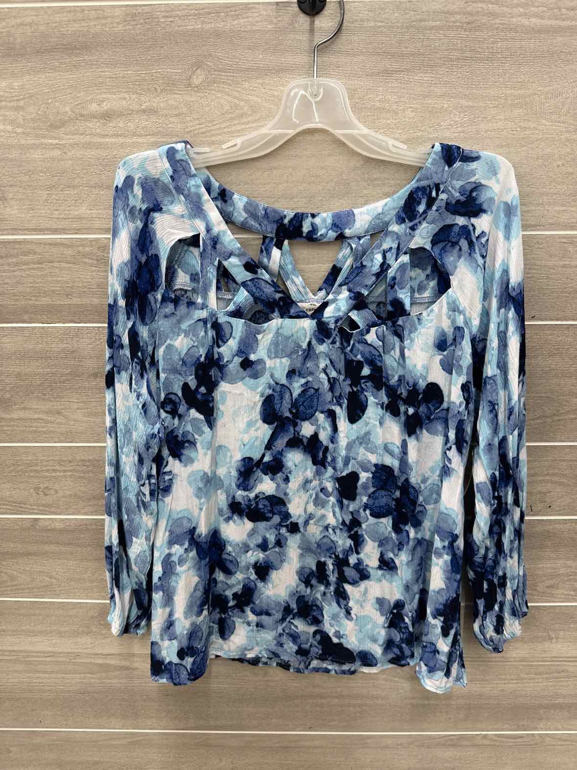 ENTRO Blue Womens Size M Shirt