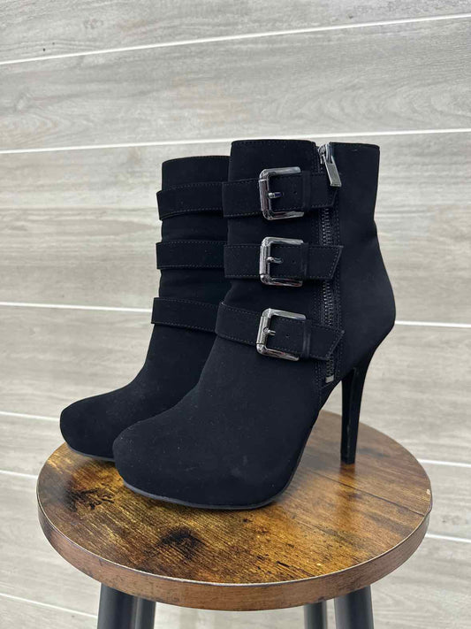 Y Not US Shoe Size 7 Black Womens Boots