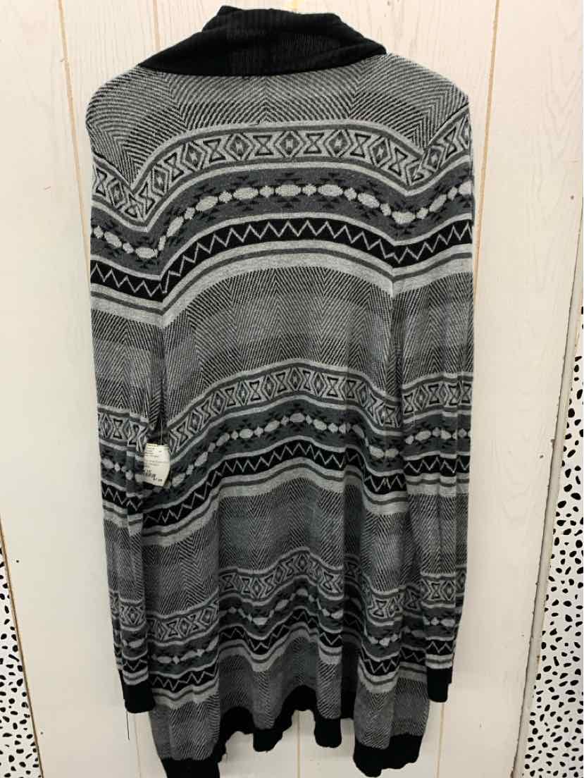 Maurices Gray Womens Size 1X Sweater