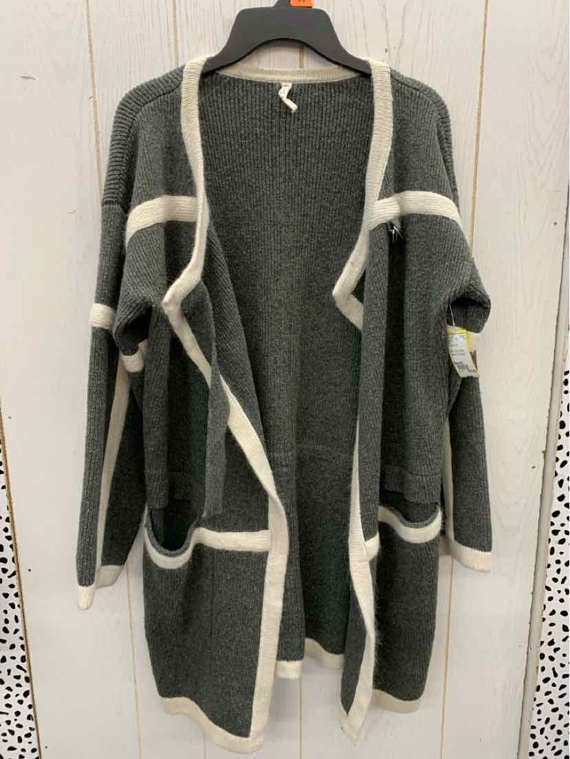 POL Gray Womens Size M/L Sweater