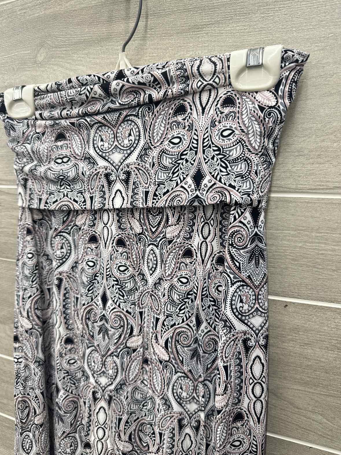 Artisian NY Size 4/6 Black Womens Skirt