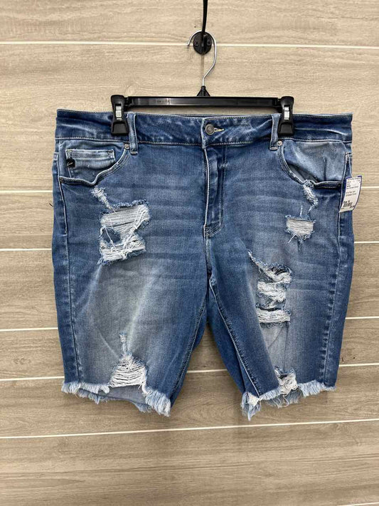 KanCan Size 16 Blue Womens Shorts