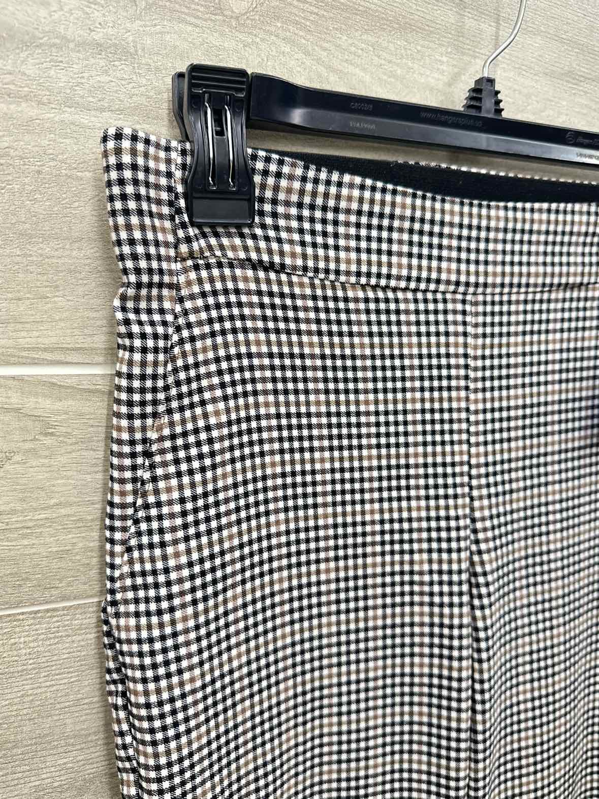 Maurices Size 4 Short Tan Petite Pants