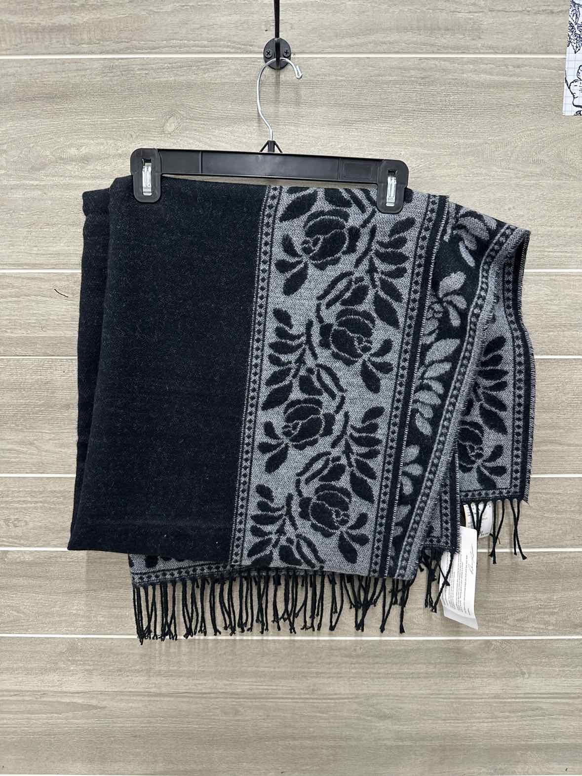 Dennis Basso Scarf