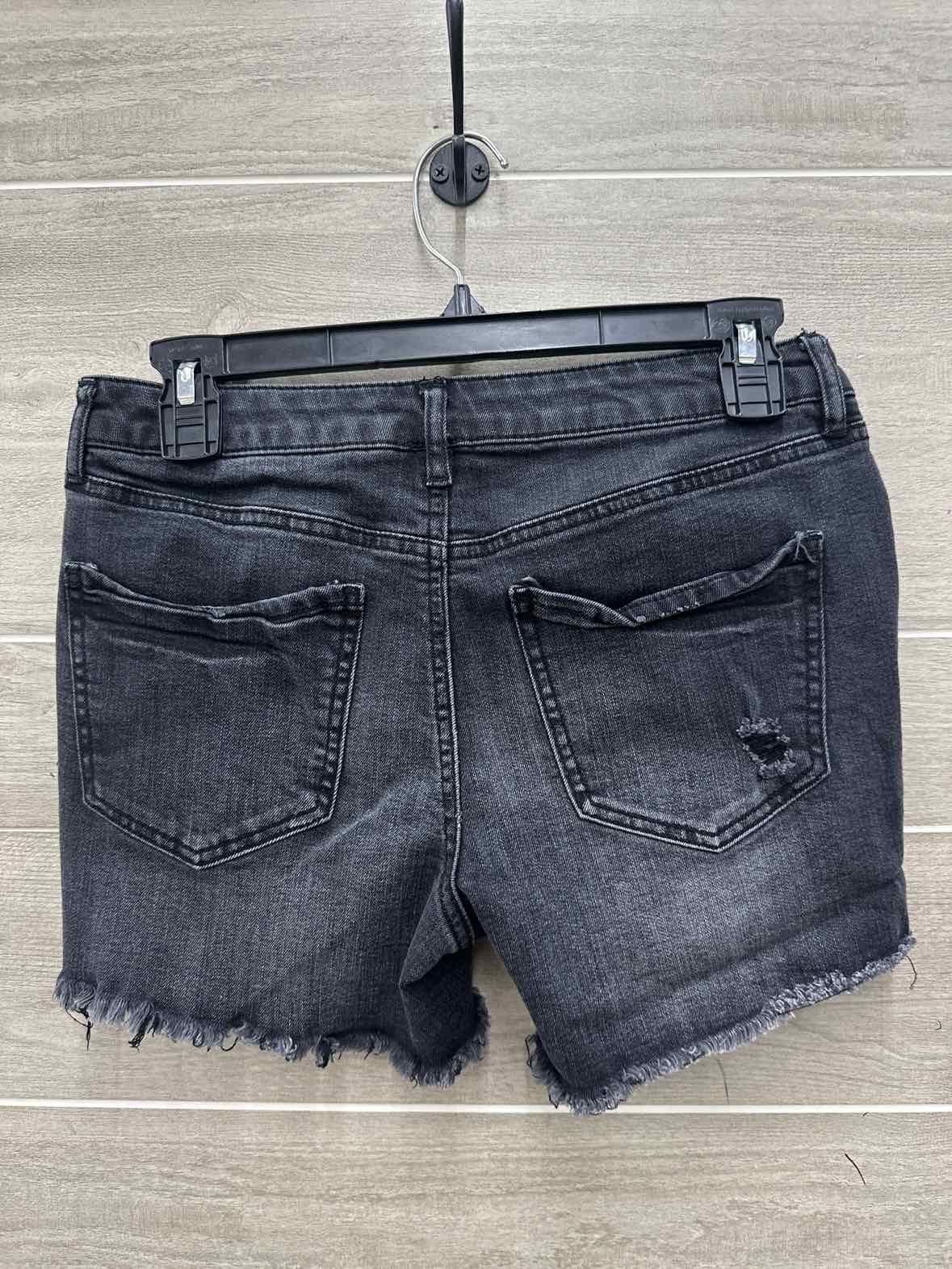 Refuge Size 2 Black Womens Shorts