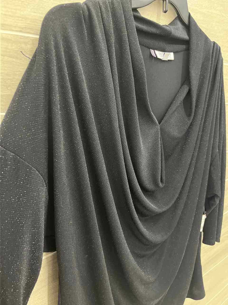 J Lopez Black Womens Women Size 2X Shirt