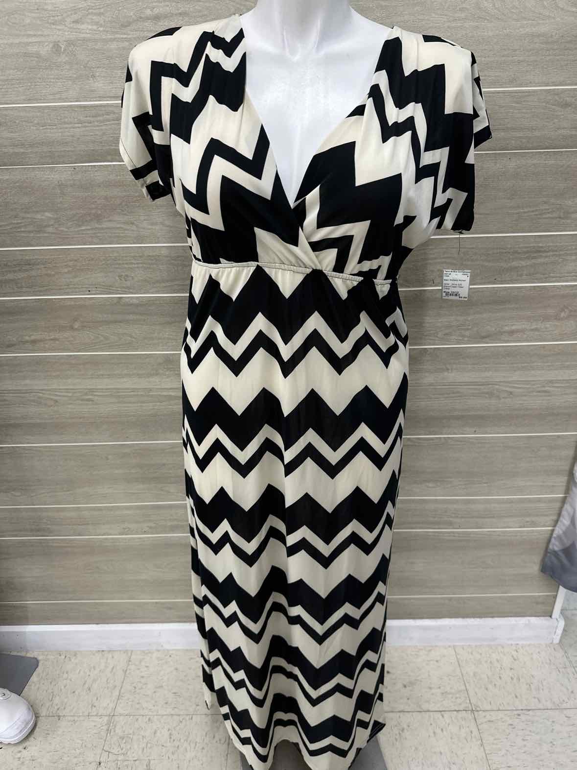 Black Womens Women Size 10/12 Dress