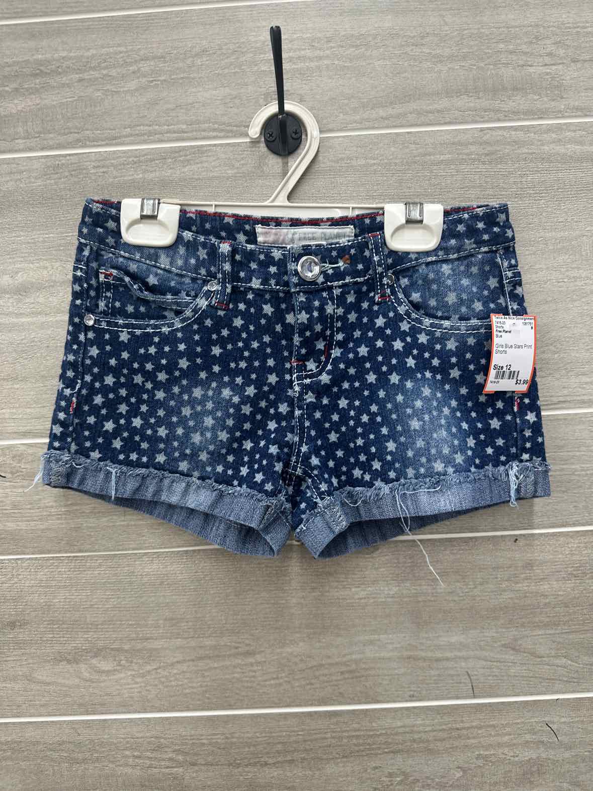 Free Planet Girls Size 12 Shorts