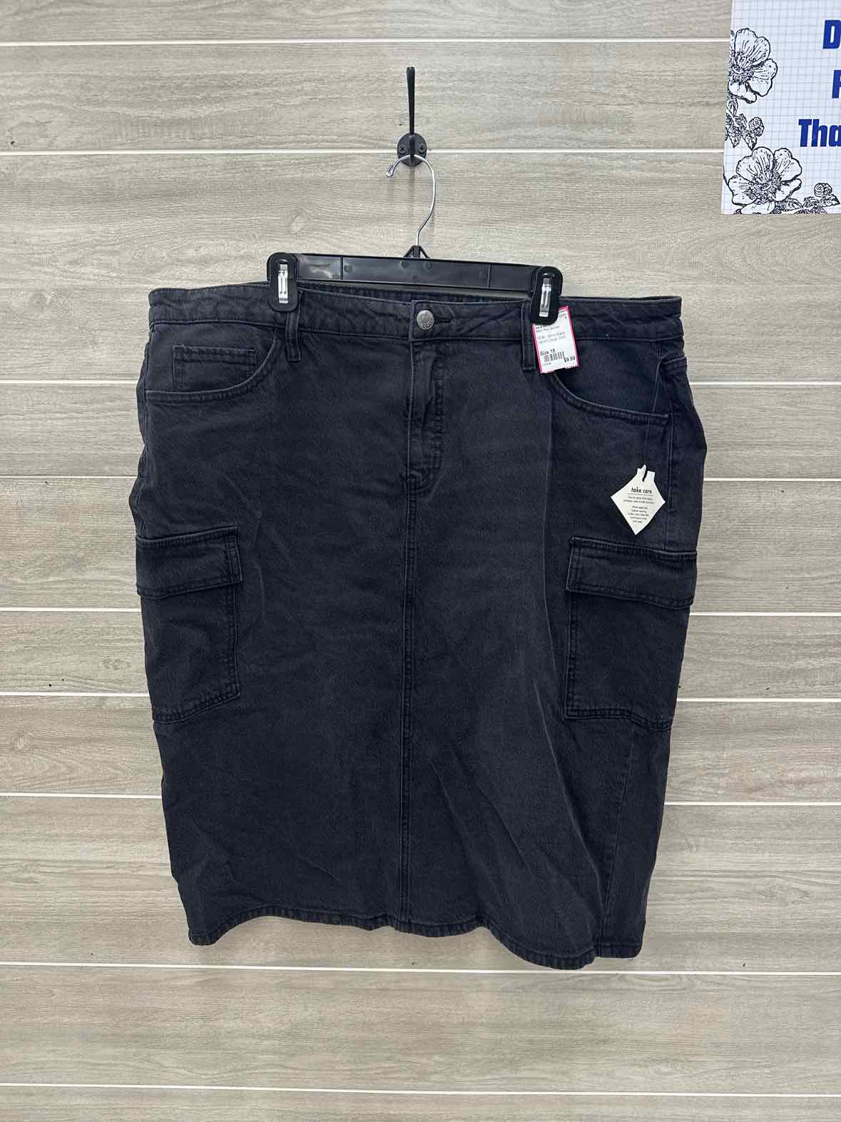 Ava & Viv Size 18 Black Plus Skirt