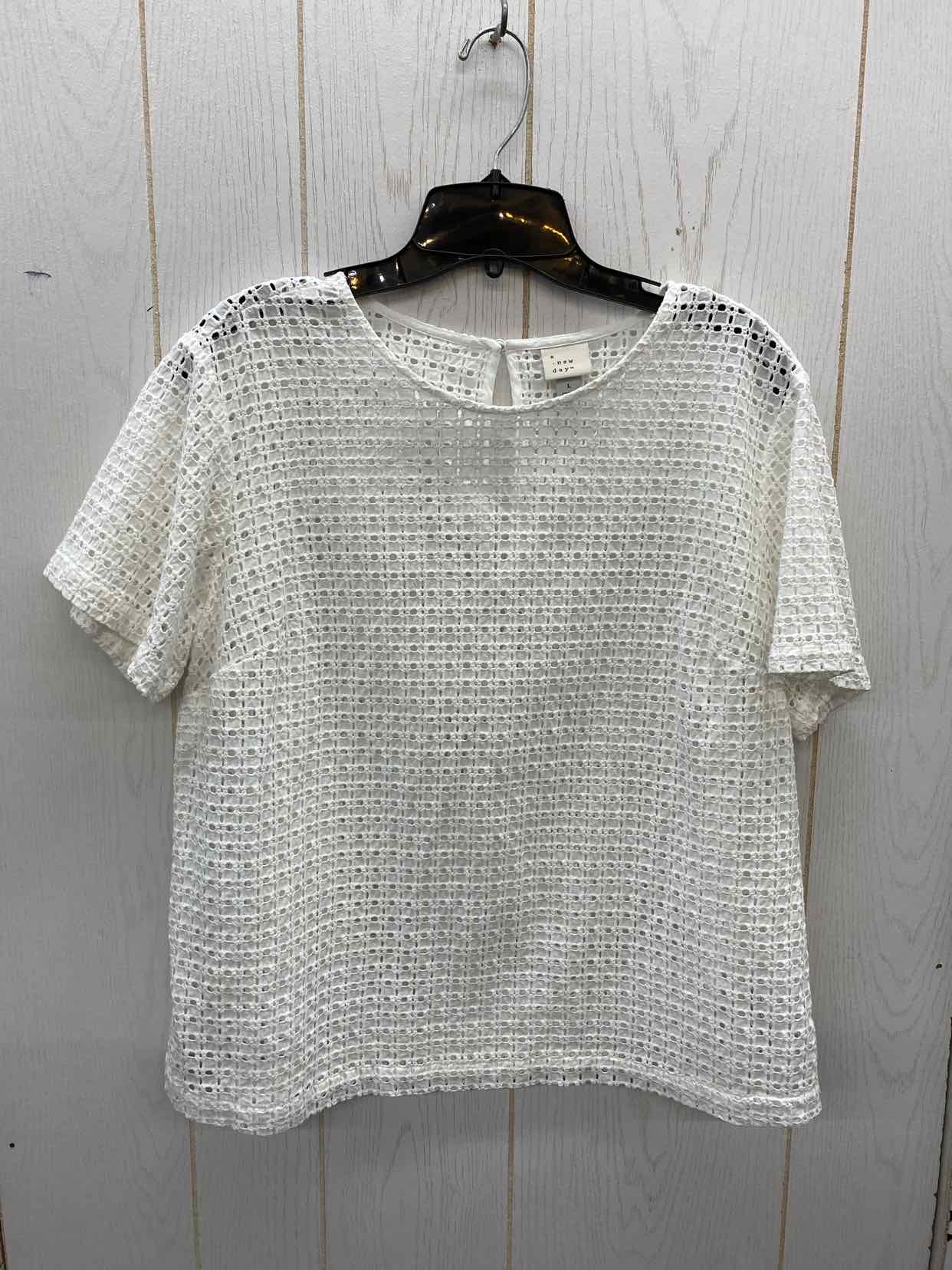 A New Day White Womens Size L Shirt