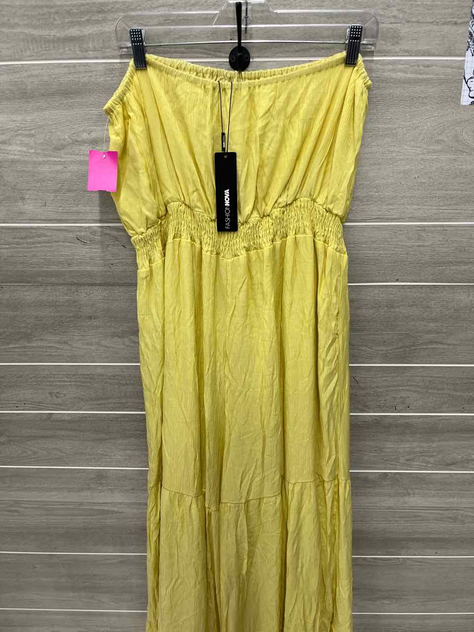 Fashion Nova Size 16/18 Yellow Plus Jumper