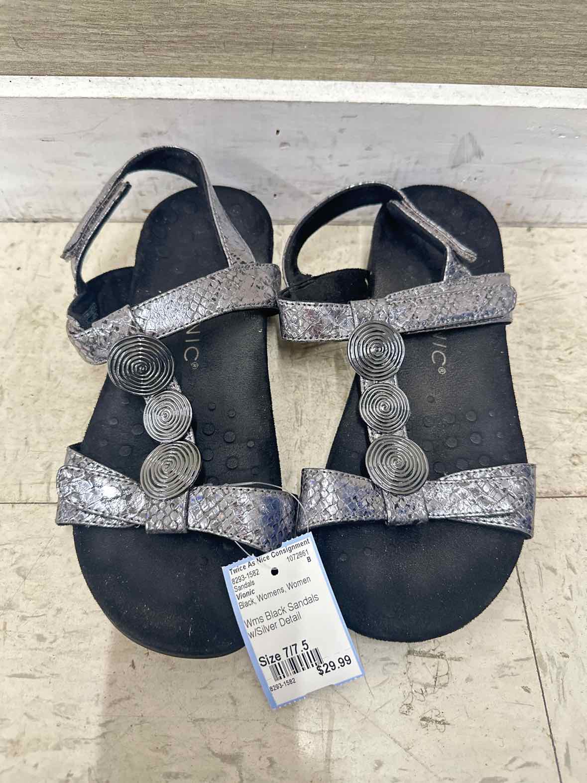 Vionic US Shoe Size 7/7.5 Black Womens Sandals
