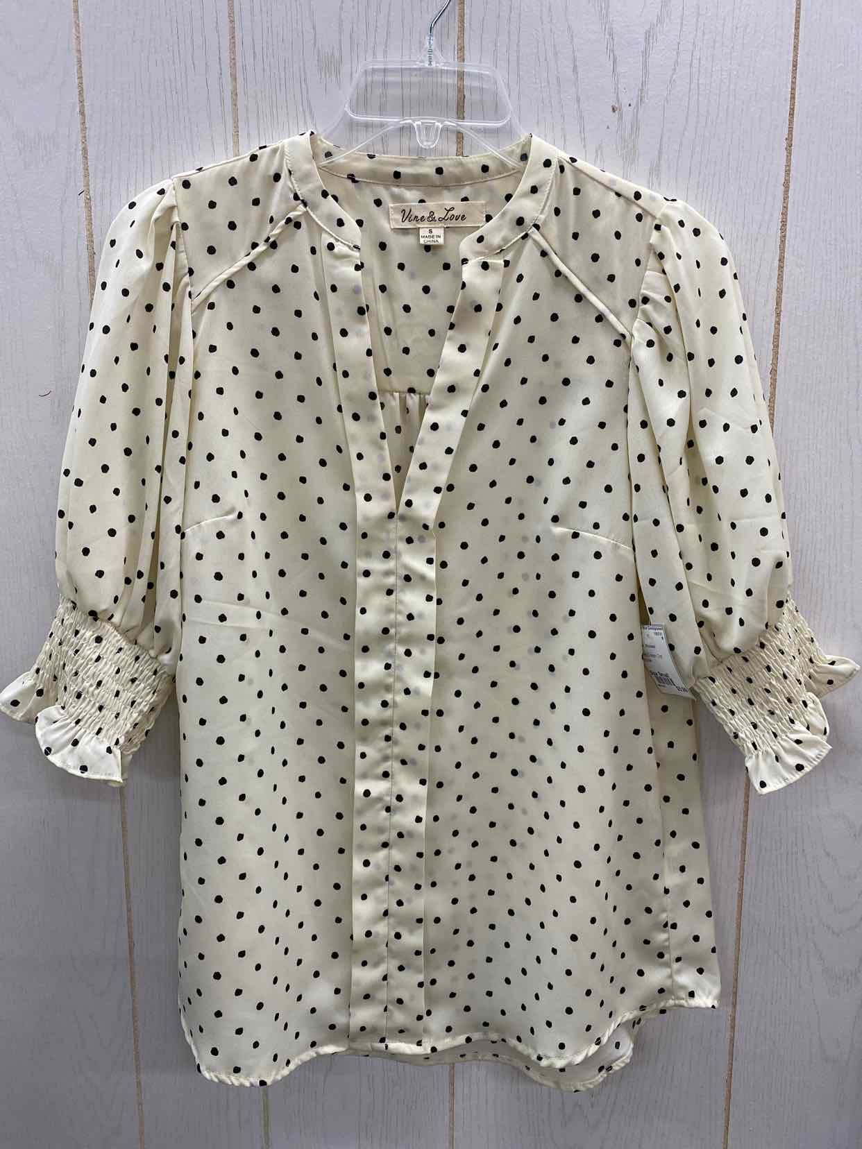 Cream Womens Size Small Shirt