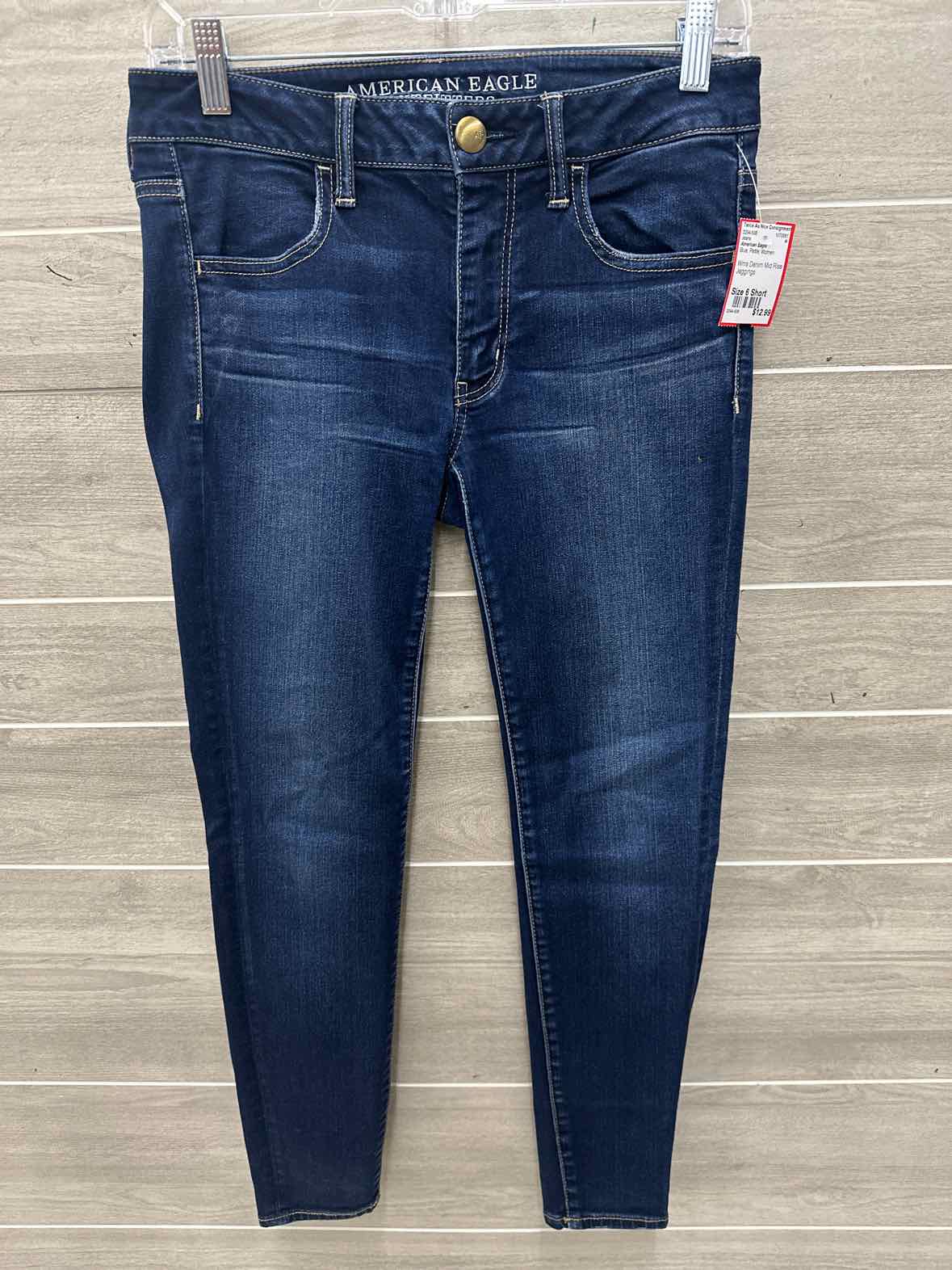 American Eagle Size 6 Short Blue Petite Jeans