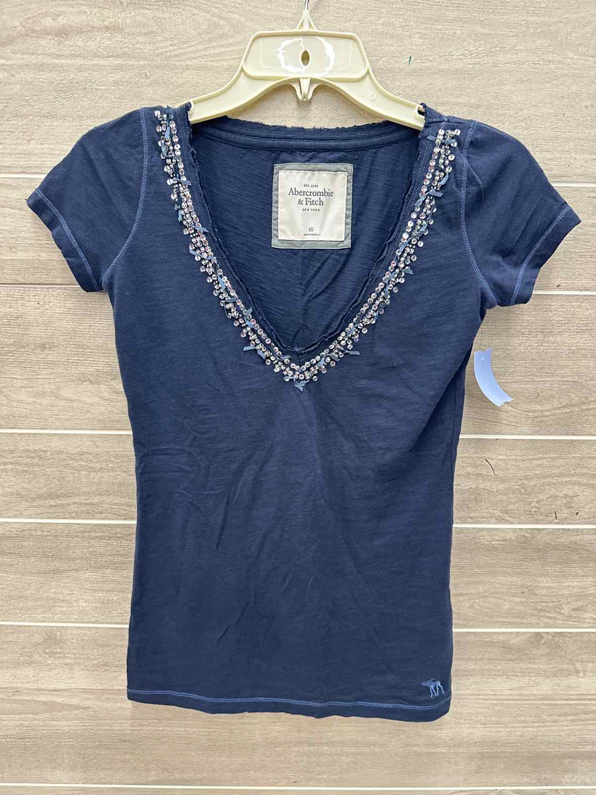 Abercrombie & Fitch Size XS Navy Junior Shirt