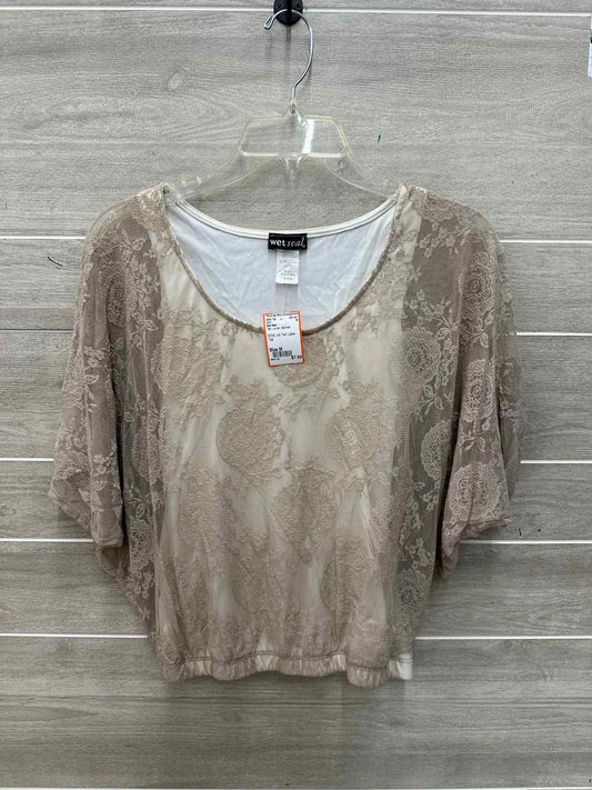 Wet Seal Size M Tan Junior Shirt