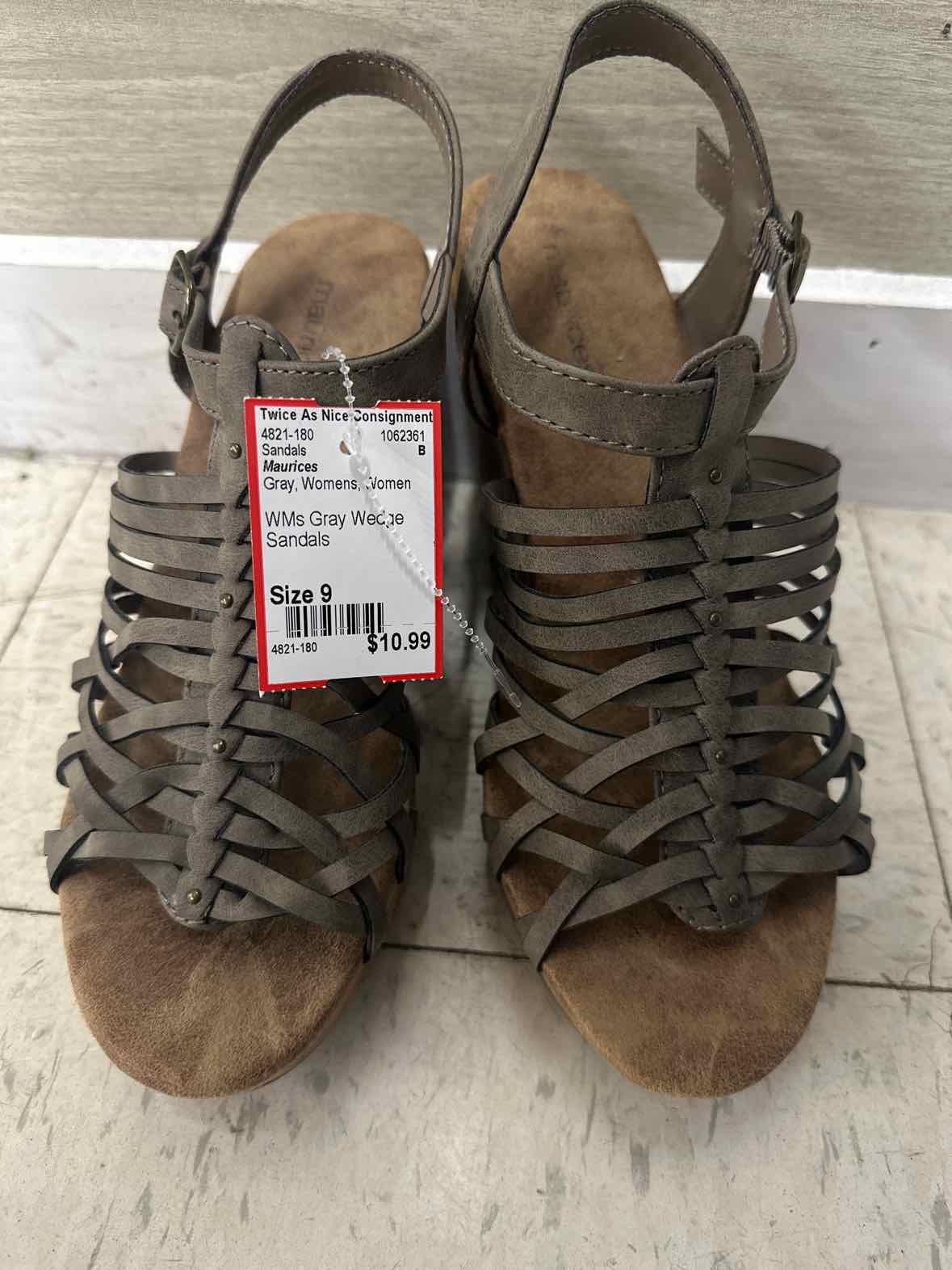 Maurices US Shoe Size 9 Gray Womens Sandals