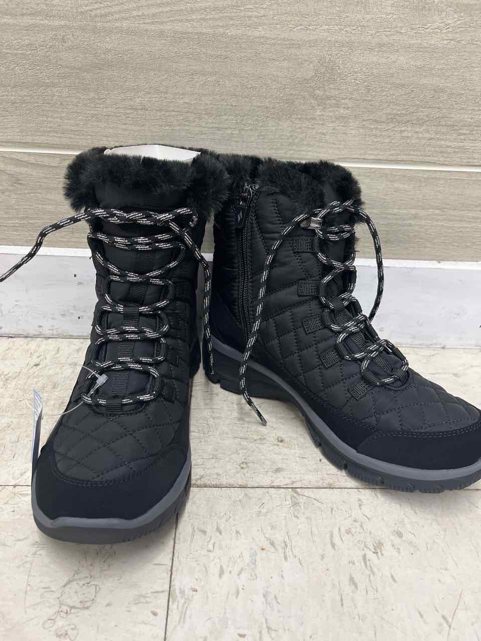 Skechers US Shoe Size 7 Black Womens Boots
