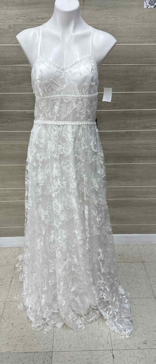 White Womens Women Size 8/10 Gown/Evening Wear