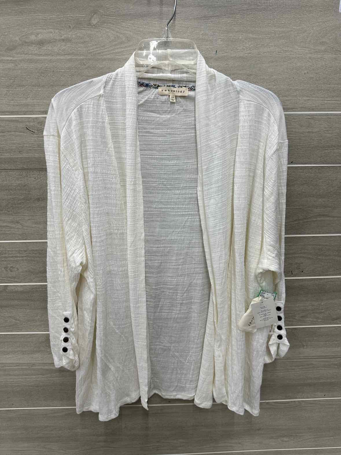Retrology Size 2X Cream Plus Shirt