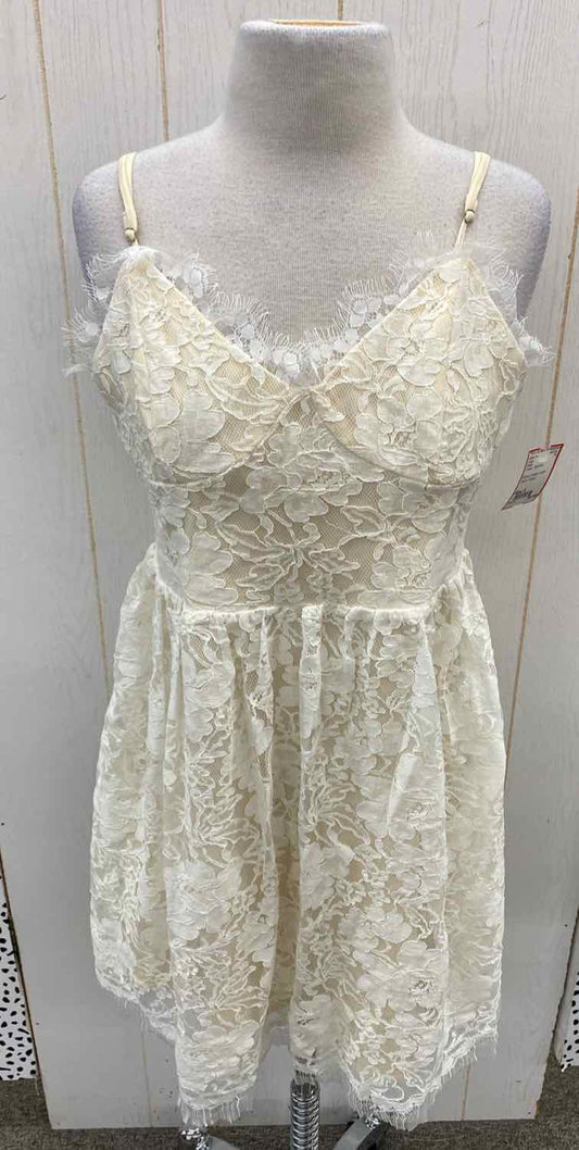 Shein Cream Womens Size 6 Dress