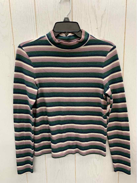 American Eagle Green Junior Size M Shirt