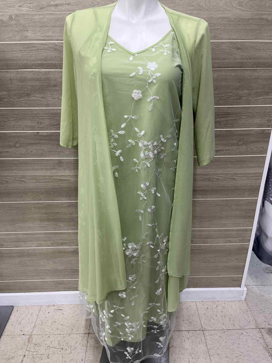 Green Womens Size 10/12 Dress
