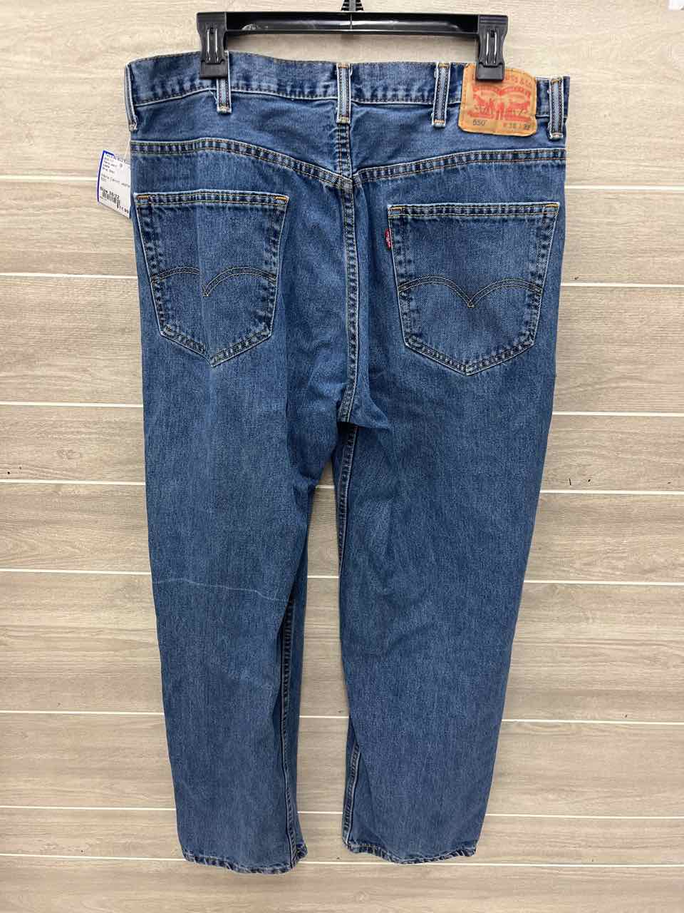 Levis Size 38/32 Men Mens Jeans