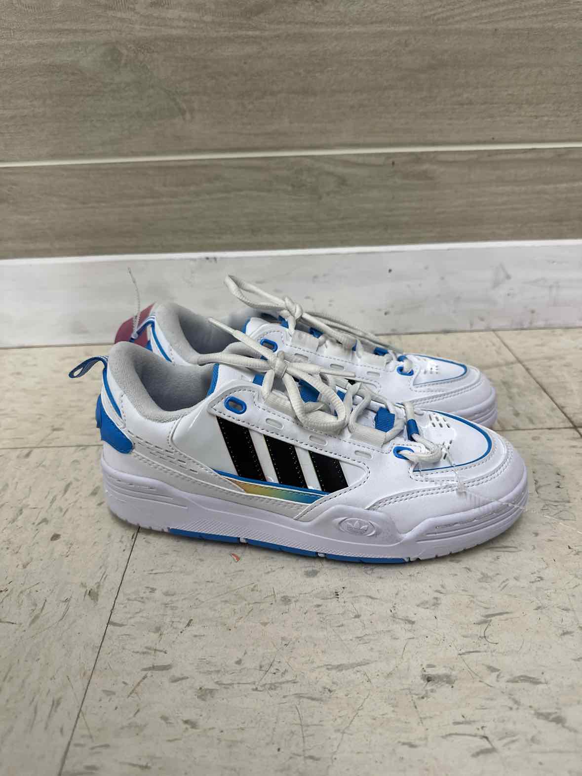 Adidas Boys Size 5 Shoes/Boots