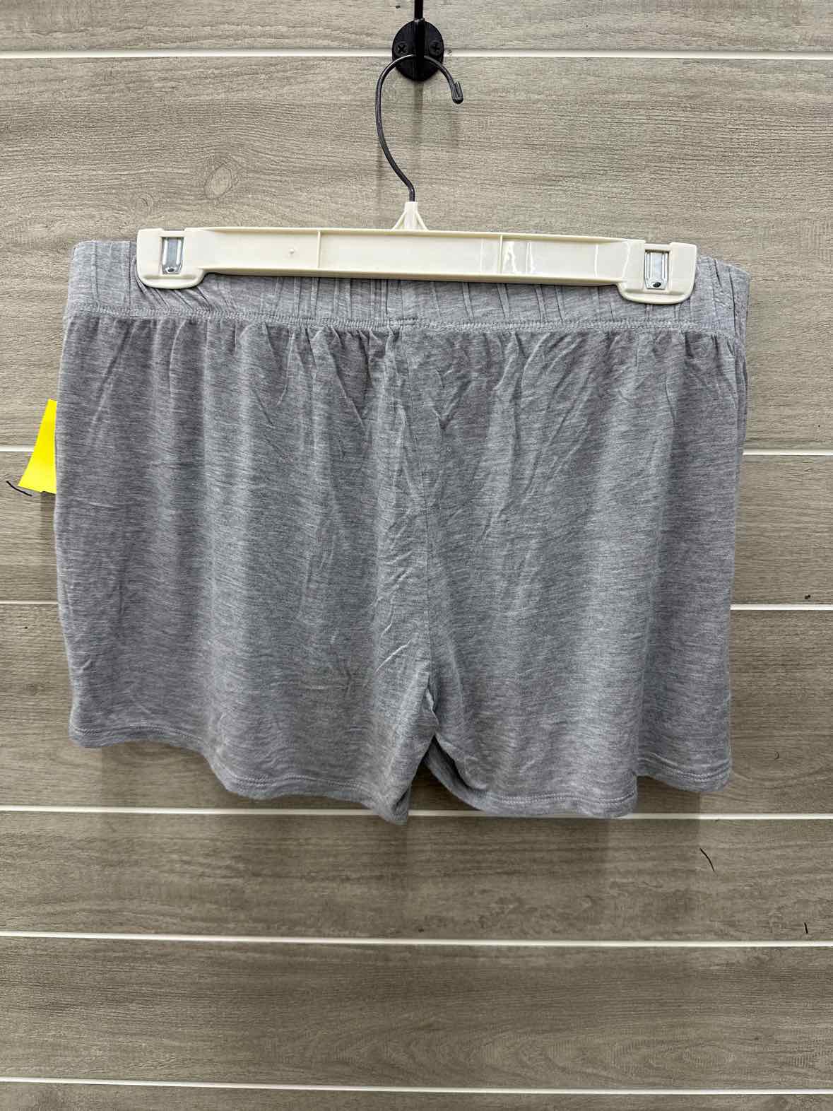 Aglow Size M Gray Maternity Shorts