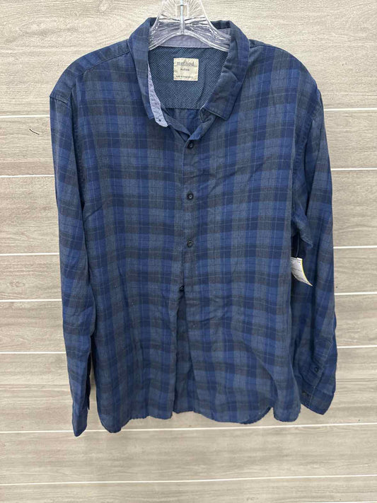 Size M Mens Shirt