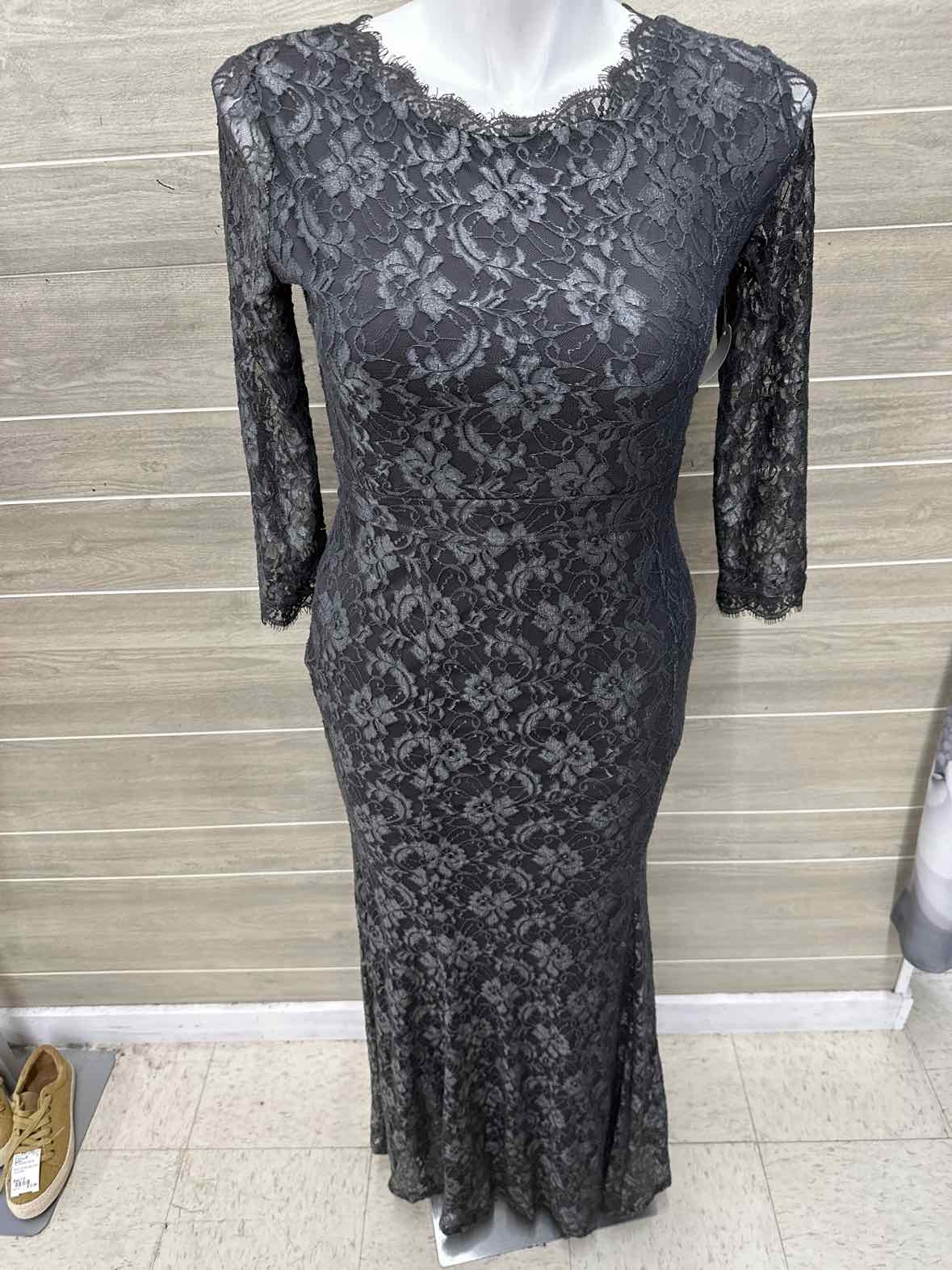 Size 10/12 Gray Womens Dress