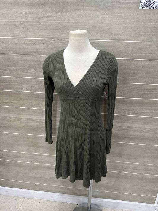 American Eagle Size 4/6 Olive Womens Dress