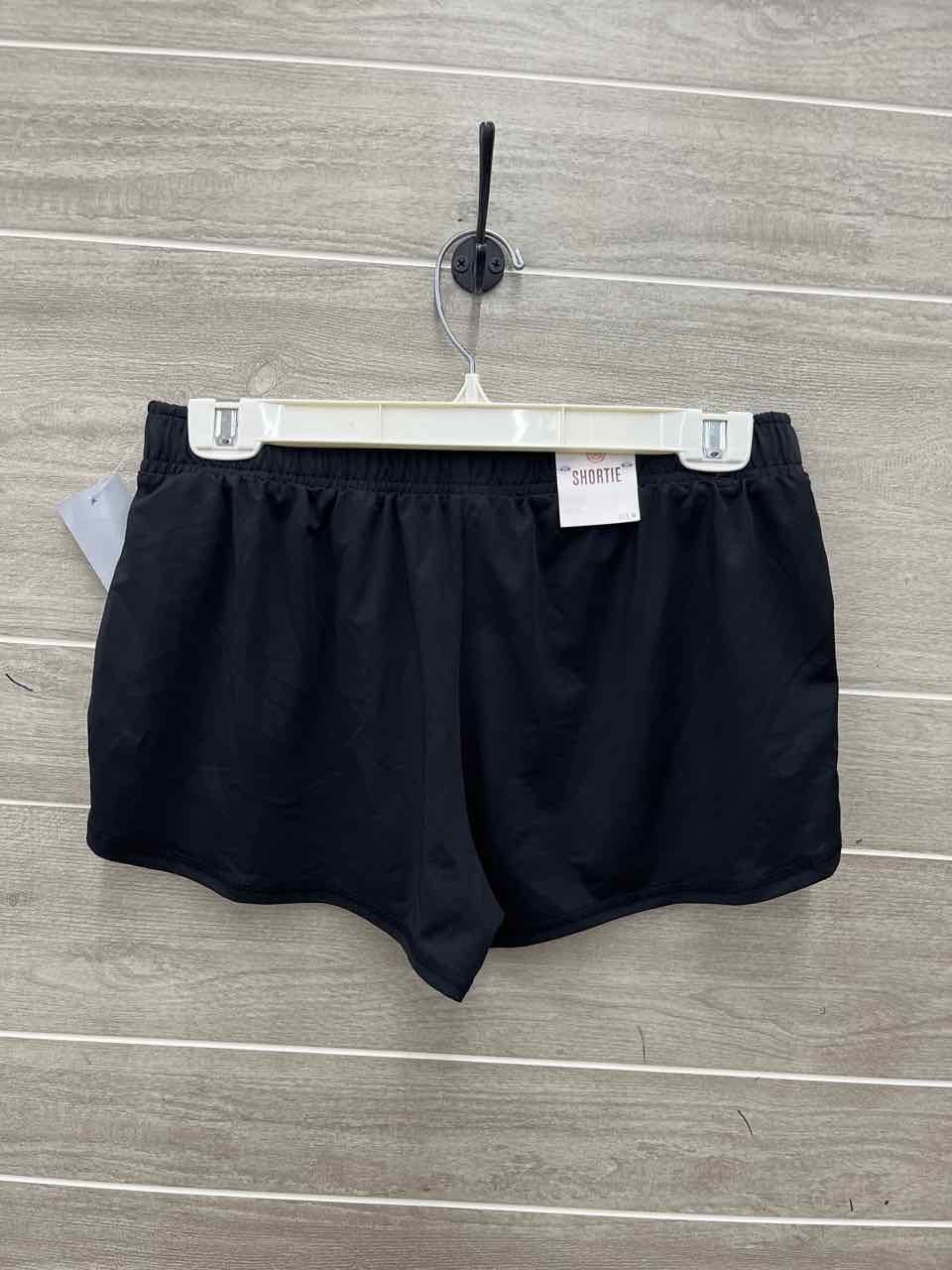 So Black Junior Size M Shorts