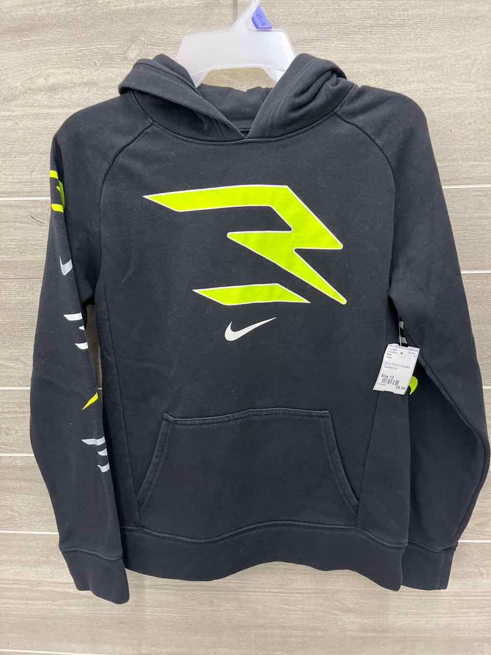 Nike Boys Size 12 Sweatshirt