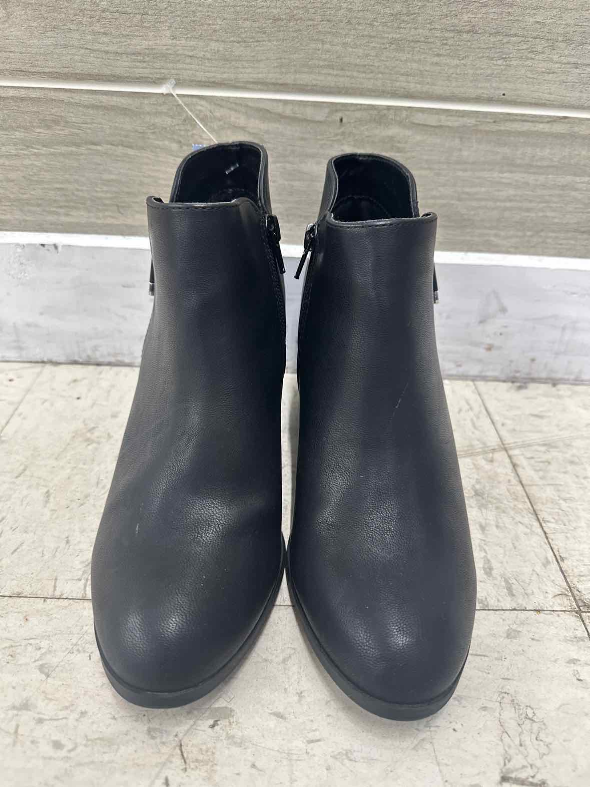 US Shoe Size 7 Black Womens Boots