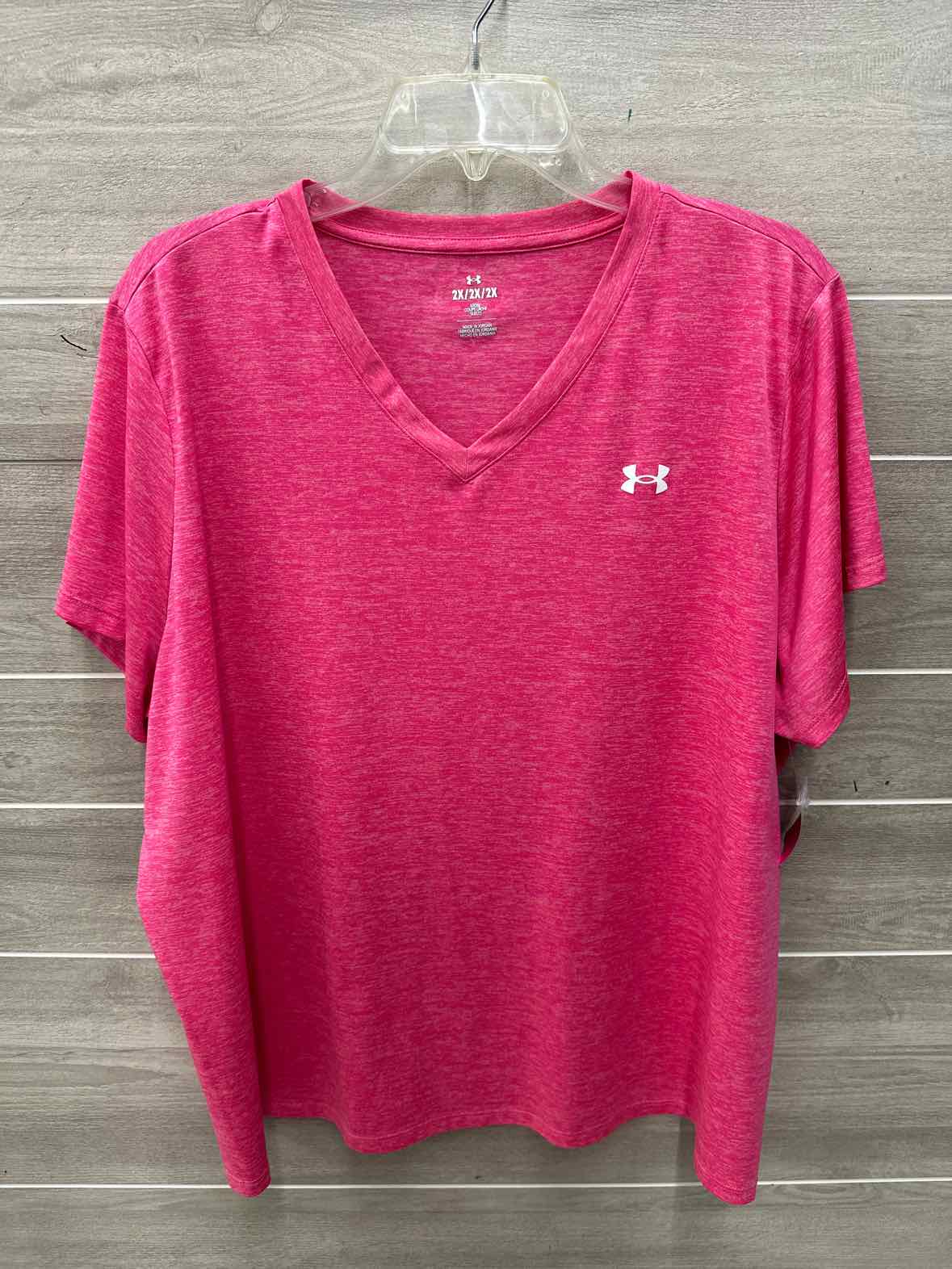 Under Armour Size 2X Pink Plus Shirt