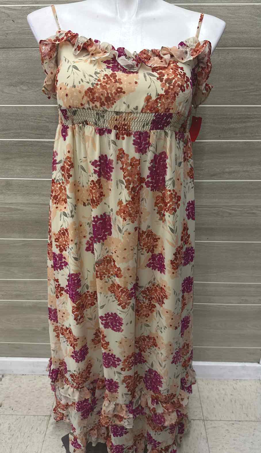 ELLE Size 8/10 Cream Womens Dress