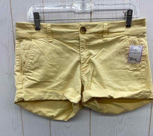 American Eagle Yellow Womens Size 6 Shorts