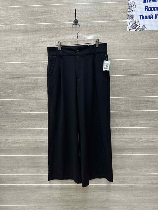 American Eagle Size 6 Short Black Womens Pants