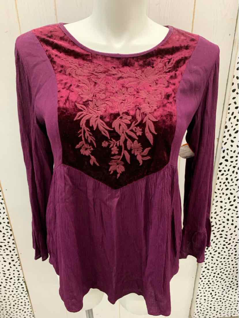 Burgundy Womens Size M Shirt