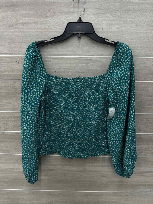 Size M Green Womens Shirt